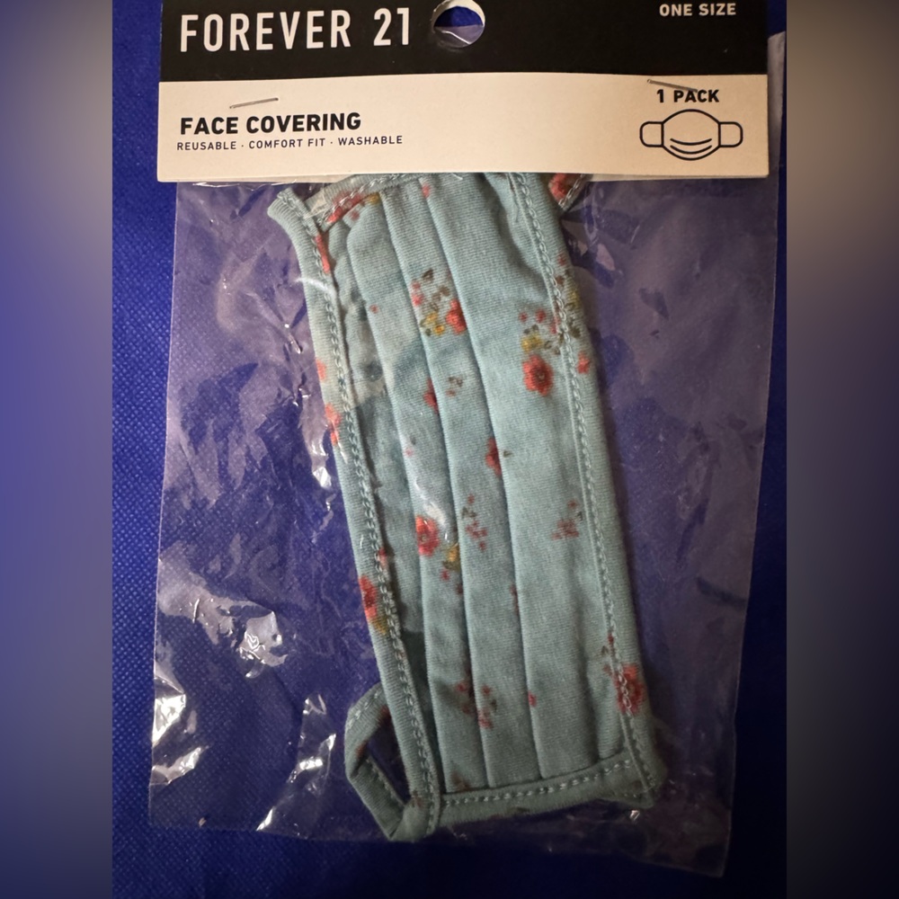 Forever 21 Teal hues Floral Face Covering Mask - NWT in plastic